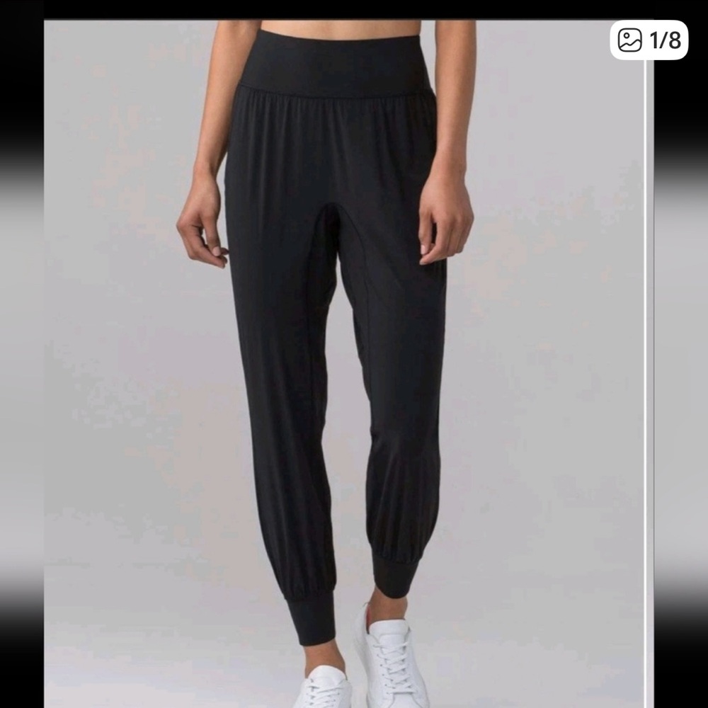 Lululemon Sun Setter black joggers 28in Sz 4